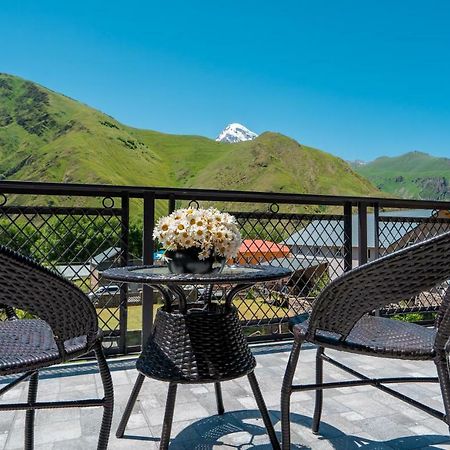 Travel Inn Kazbegi Exterior foto