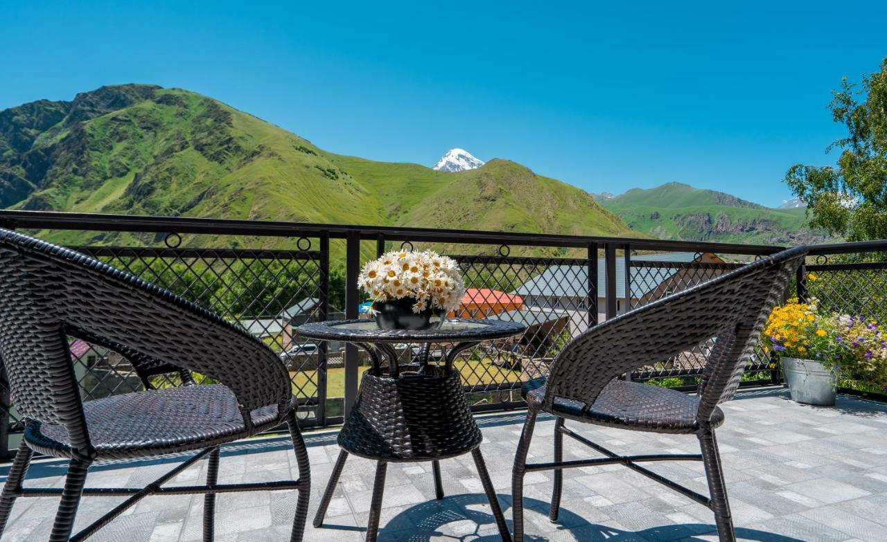 Travel Inn Kazbegi Exterior foto