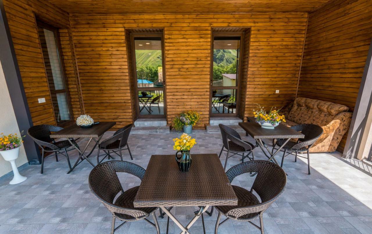 Travel Inn Kazbegi Exterior foto