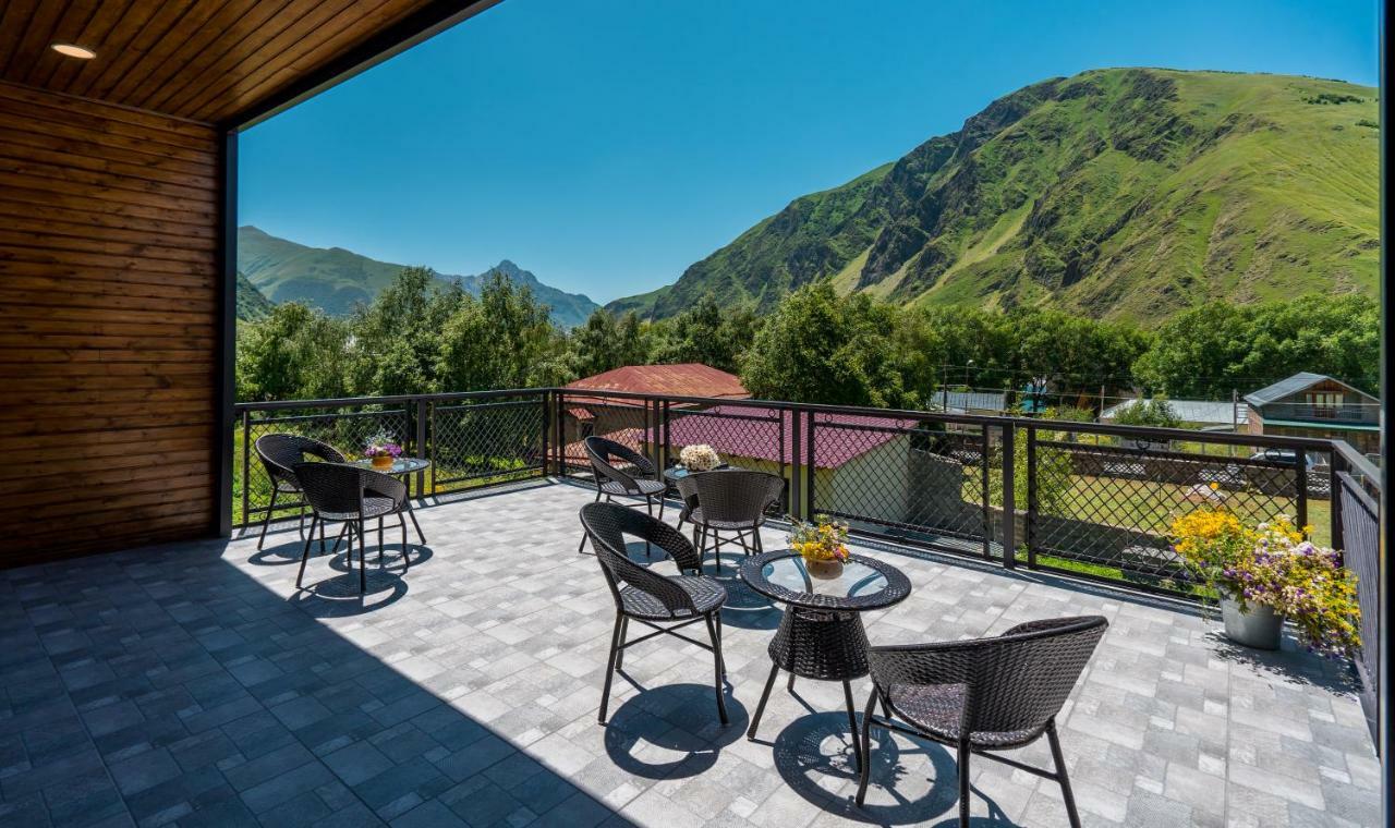 Travel Inn Kazbegi Exterior foto